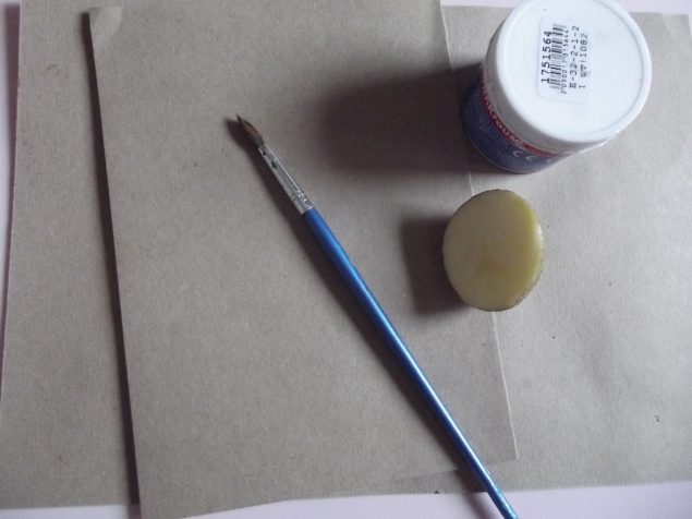 Отпечатки картошкой .