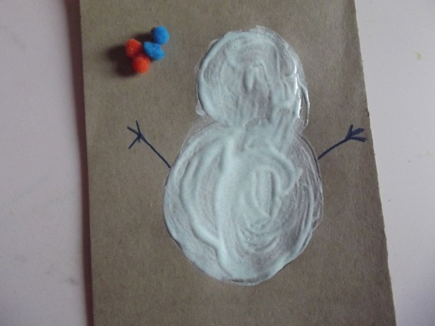 Рисуем снеговика .