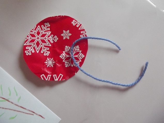 Ветка ели . Ветка ели .