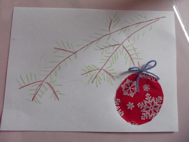 Ветка ели . Ветка ели .