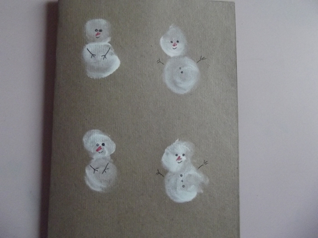 Снеговики .