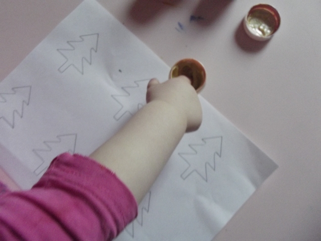 Рисуем пальчиками .