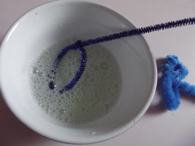 Мыльные пузыри .