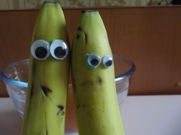 Забавные фрукты .