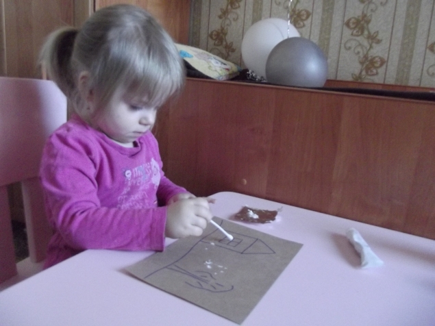 Снег . Снег .