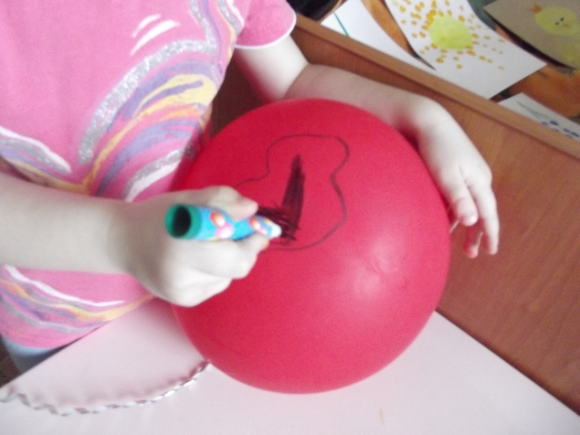 Рисуем на шарике . Рисуем на шарике .