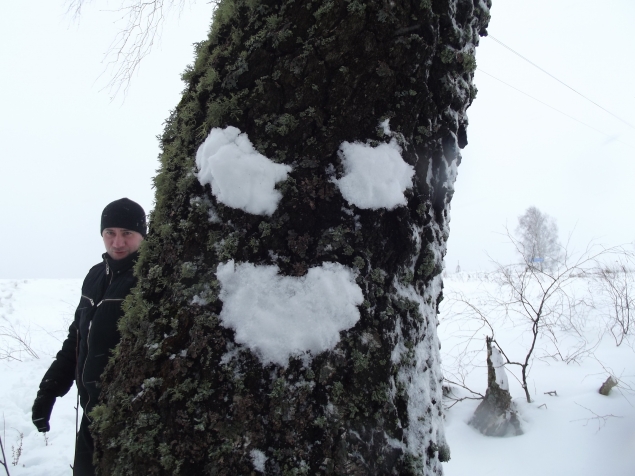 Рисуем снегом .