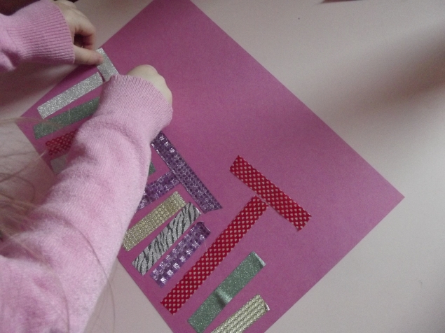 Коллаж из скотча . Коллаж из скотча .