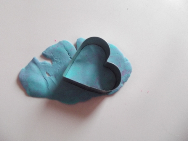 Аппликация из пластилина .