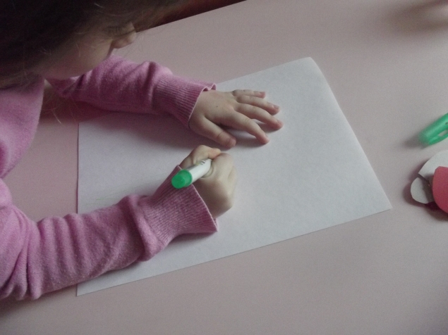 Цветок из сердечек . Цветок из сердечек .