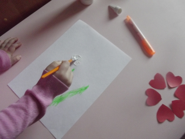 Цветок из сердечек . Цветок из сердечек .