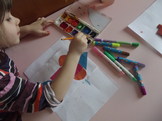 Робот . Робот .