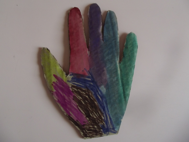 Разноцветная рука .