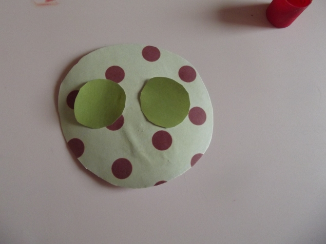 Птичка . Птичка .