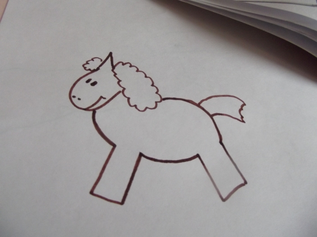 Лошадка для детей 5 лет. Рисование конь в подготовительной группе. Лошадка рисунок для детей карандашом. Нарисовать лошадку ребенку 5 лет. Конь рисунок для детей простой.