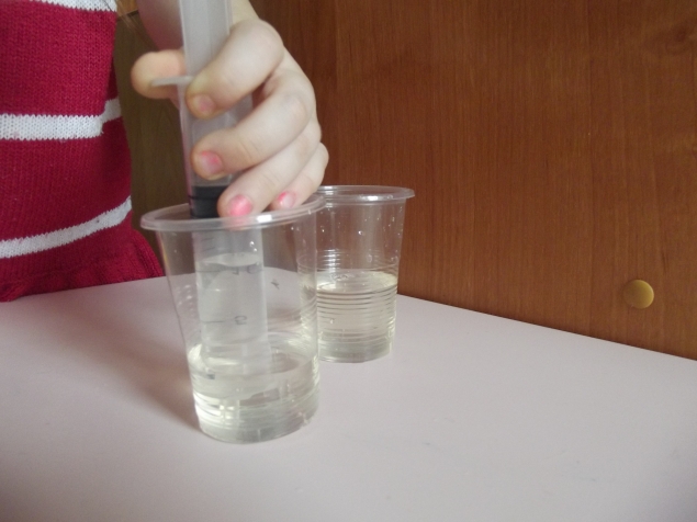 Чем занять ребенка !