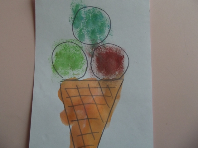 Мороженое . Мороженое .