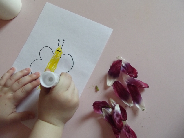 Цветочная бабочка . Цветочная бабочка .