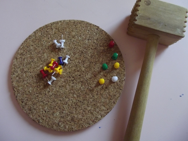 Забиваем гвозди .