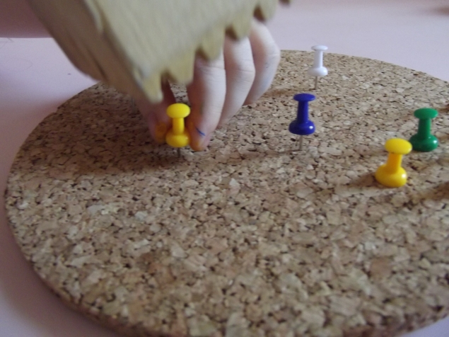 Забиваем гвозди . Забиваем гвозди .