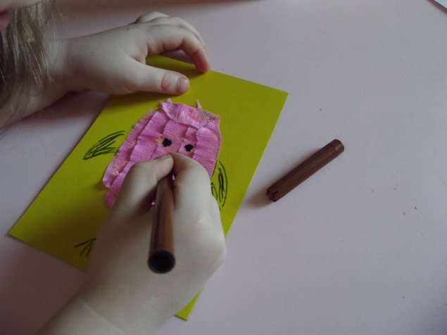 Птичка . Птичка .