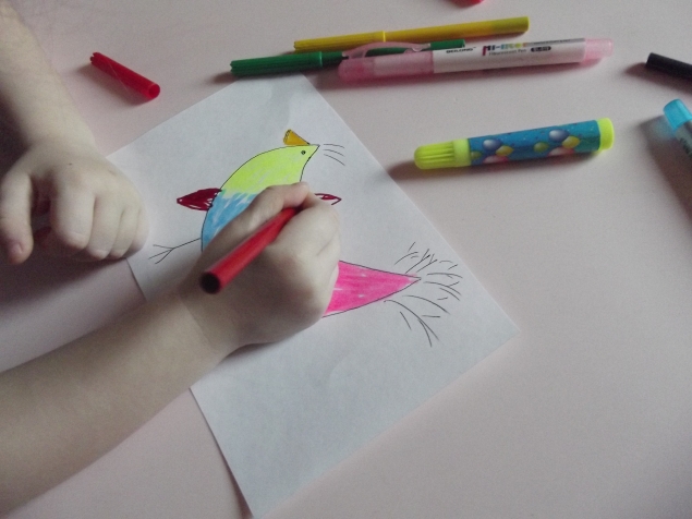 Яркая курочка .