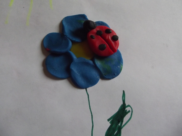 Цветок из пластилина .