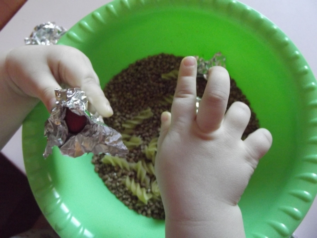 Прятки . Прятки .