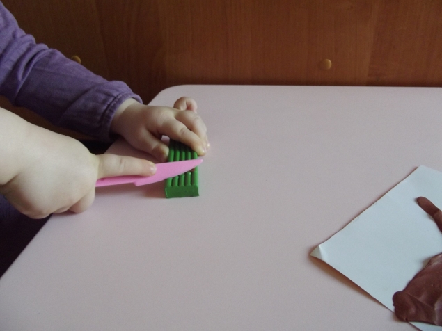 Пластилиновое дерево . Пластилиновое дерево .