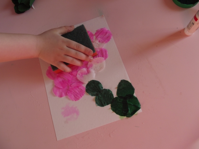 Рисование бумагой .