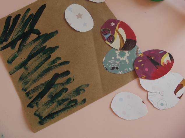 Яичная полянка . Яичная полянка .