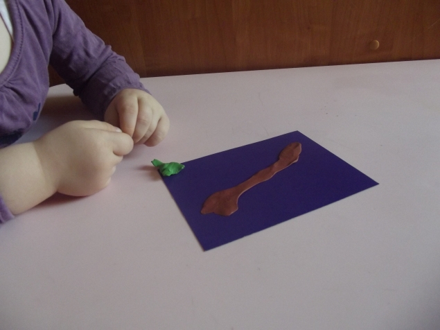 Дерево весной .