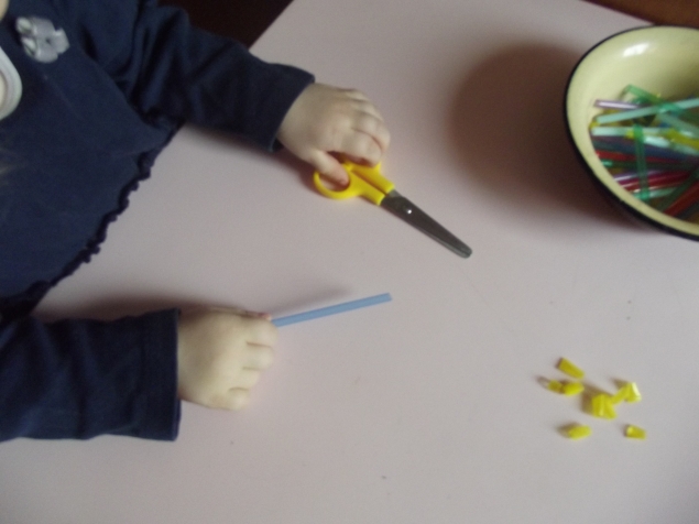 Режем трубочки .