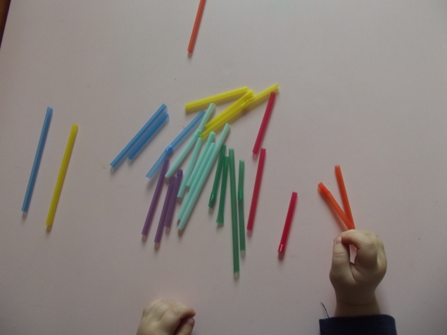 Играем с трубочками . Часть 2 .