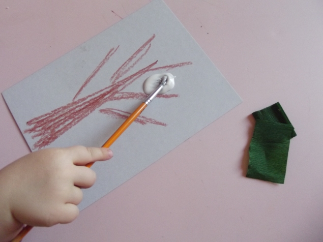 Дерево с листочками . Дерево с листочками .