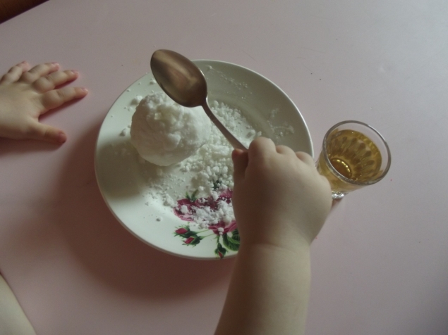 Яйцо динозавра .