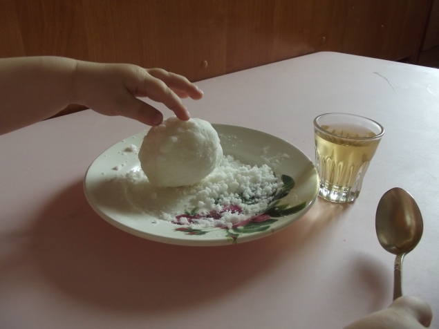 Яйцо динозавра .