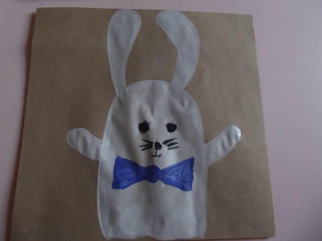 Зайка с бантом .