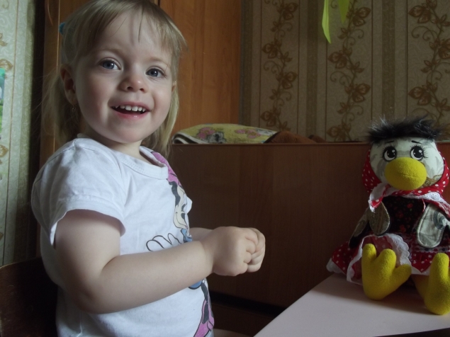 Гвоздика из пластилина .