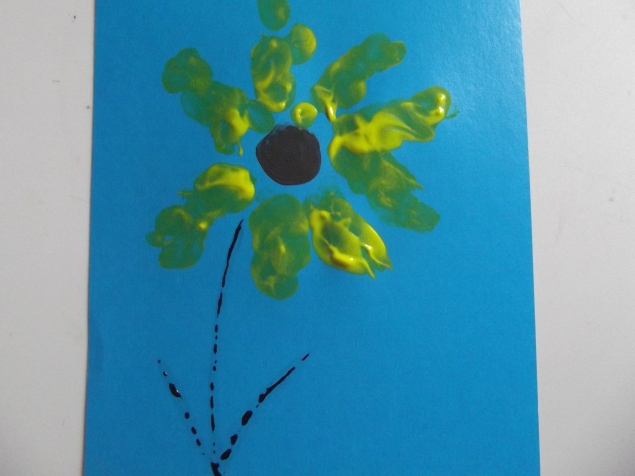 Желтая ромашка .