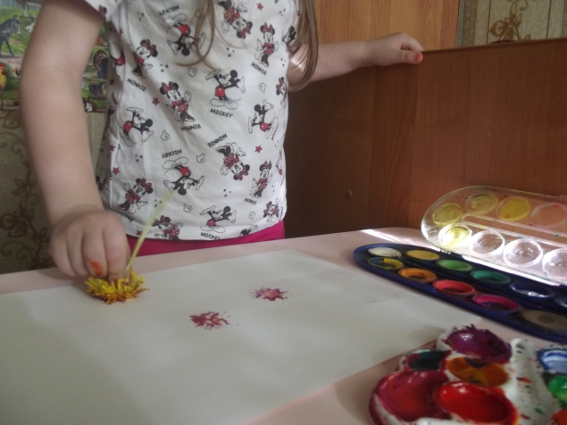 Картина одуванчиком .