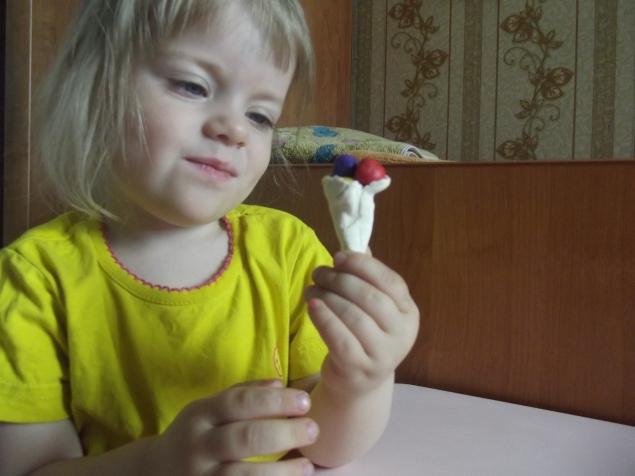 Мороженое . Мороженое .