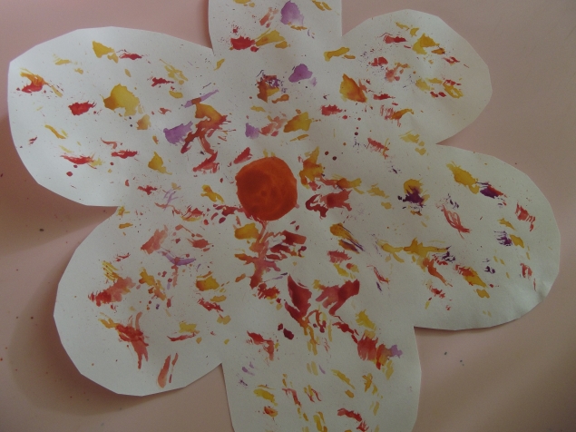 Разноцветный цветочек . Разноцветный цветочек .