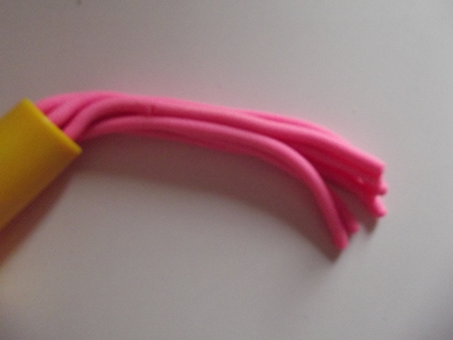 Пластилиновые червячки . Пластилиновые червячки .