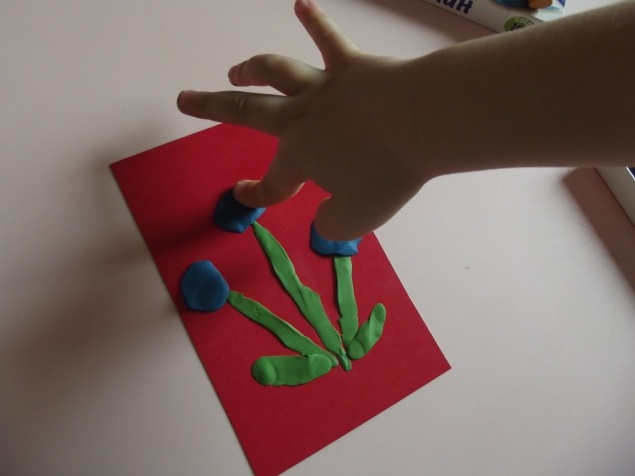 Васильки из пластилина .