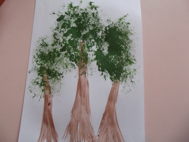 Деревья . Деревья .