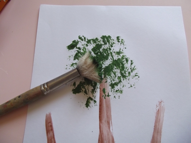 Деревья . Деревья .