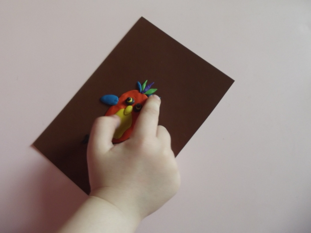 Пластилиновые идеи :Попугай .