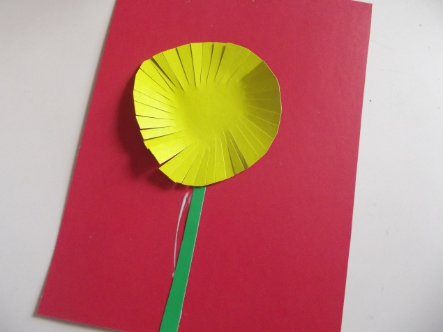 Желтая ромашка .