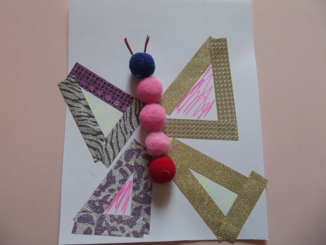 Бабочка из скотча .